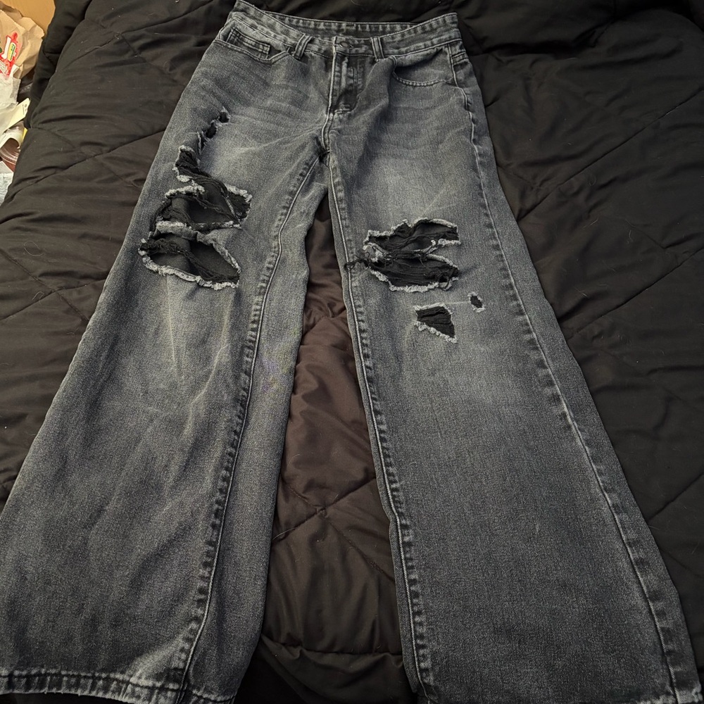 SHEIN Black Ripped Jeans